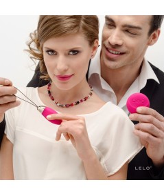 LELO - LYLA 2 INSIGNIA DESIGN EDITION HUEVO-MASAJEADOR CERISE